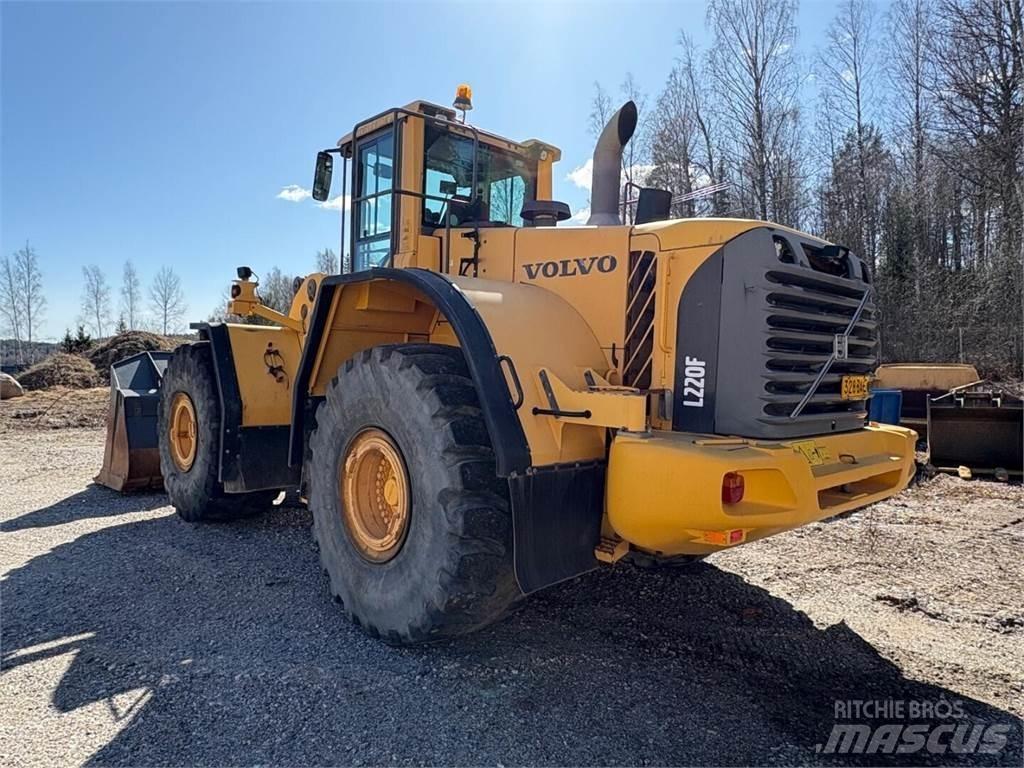 Volvo L 220 F Pás carregadoras de rodas