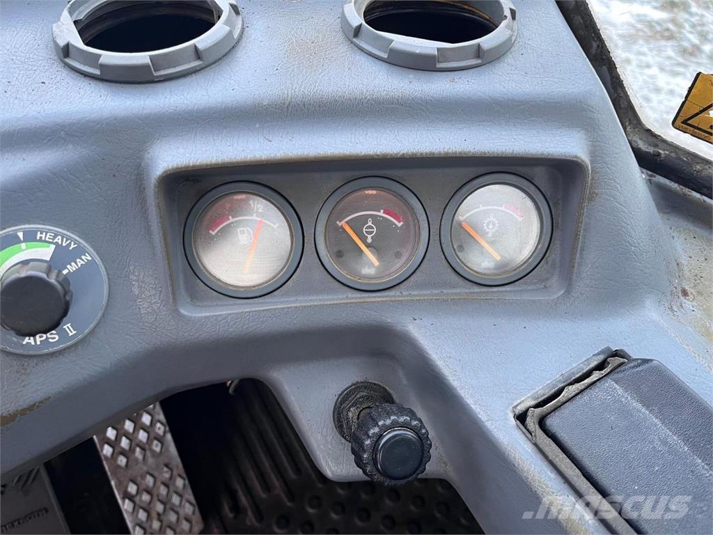 Volvo L120C Pás carregadoras de rodas