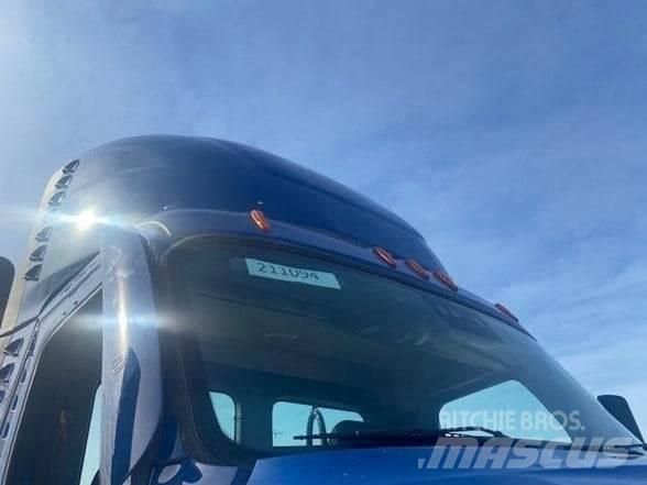 Freightliner CASCADIA 116 Tractores (camiões)