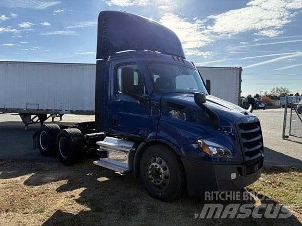 Freightliner CASCADIA 116 Tractores (camiões)