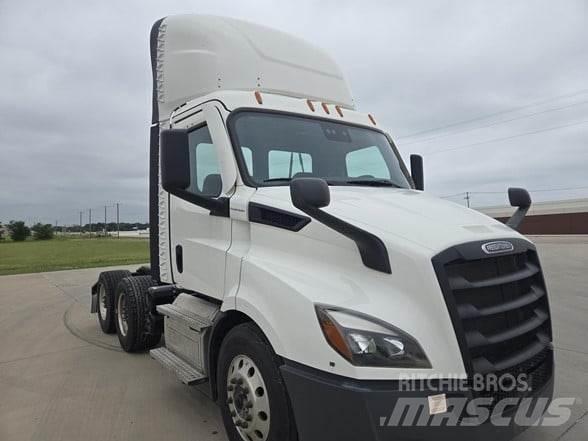 Freightliner CASCADIA 116 Tractores (camiões)