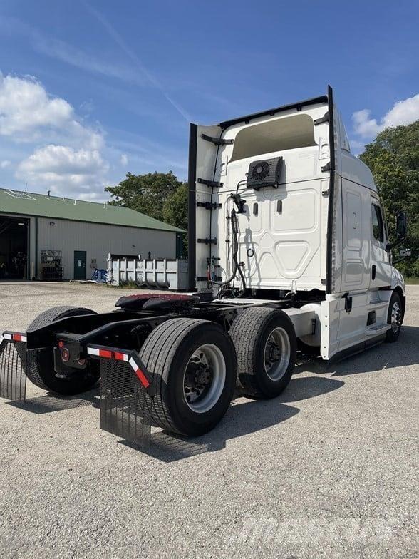 Freightliner CASCADIA 116 Tractores (camiões)
