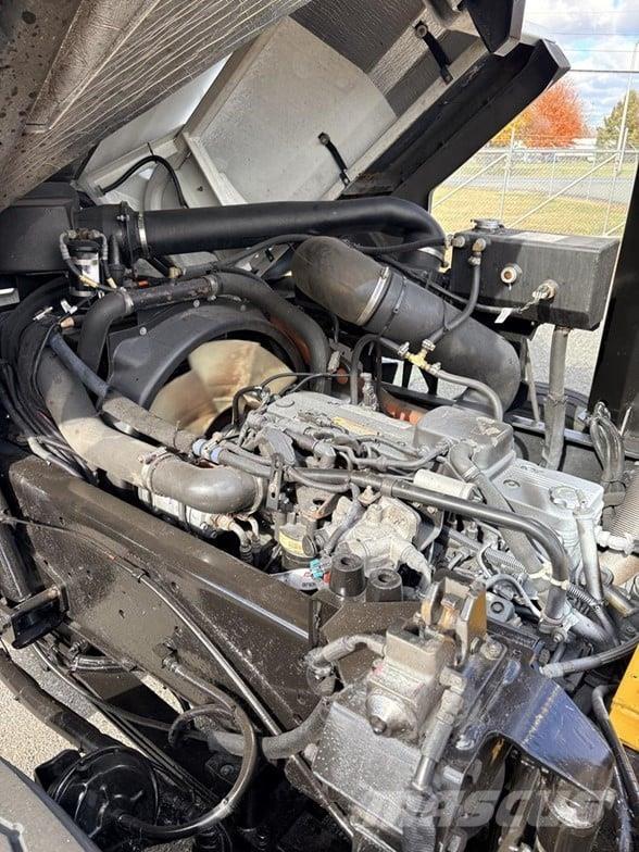 Kalmar OTTAWA 4X2 OFF-ROAD Tractores terminais