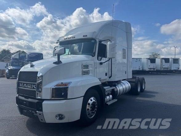 Mack ANTHEM 64T Tractores (camiões)