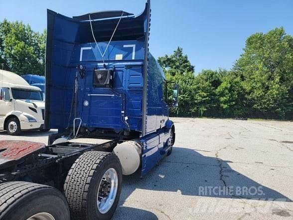 Volvo VNL64T860 Tractores (camiões)