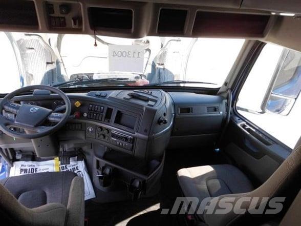 Volvo VNL64T860 Tractores (camiões)