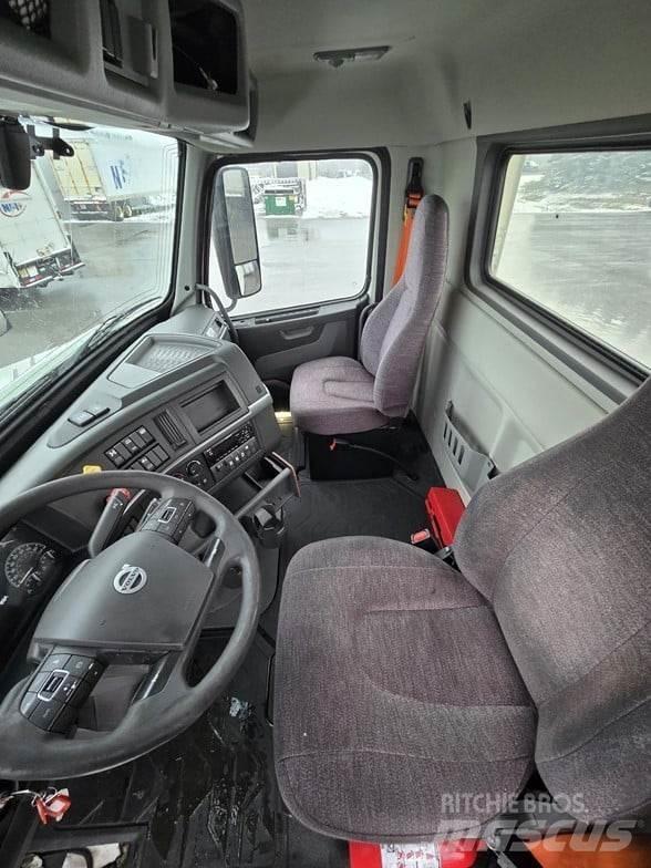 Volvo VNR64T300 Tractores (camiões)
