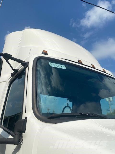 Volvo VNR64T300 Tractores (camiões)