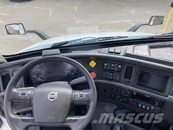 Volvo VNR64T300 Tractores (camiões)