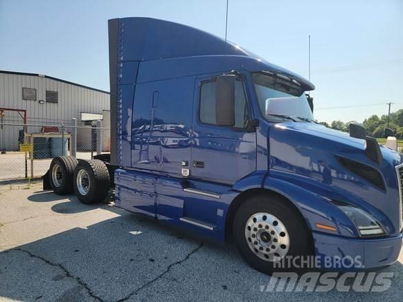 Volvo VNR64T640 Tractores (camiões)