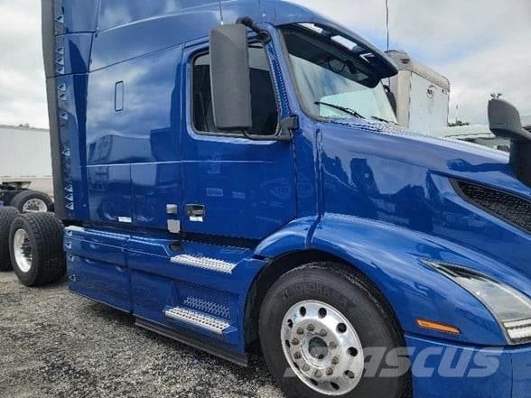 Volvo VNR64T640 Tractores (camiões)