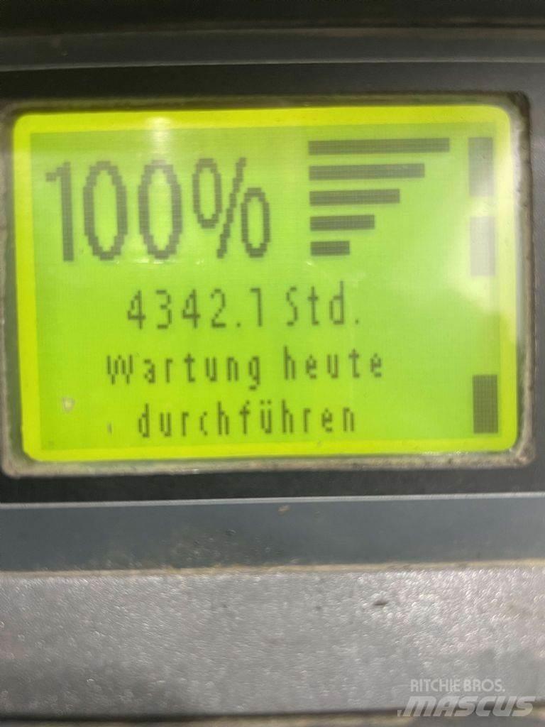 Linde D12AP-133 Empilhador para operador externo