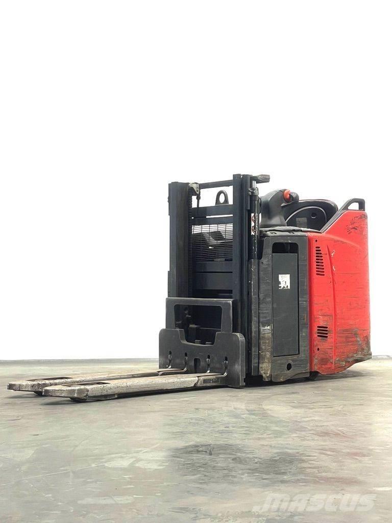 Linde D12HPSP-133 Empilhador para operador externo