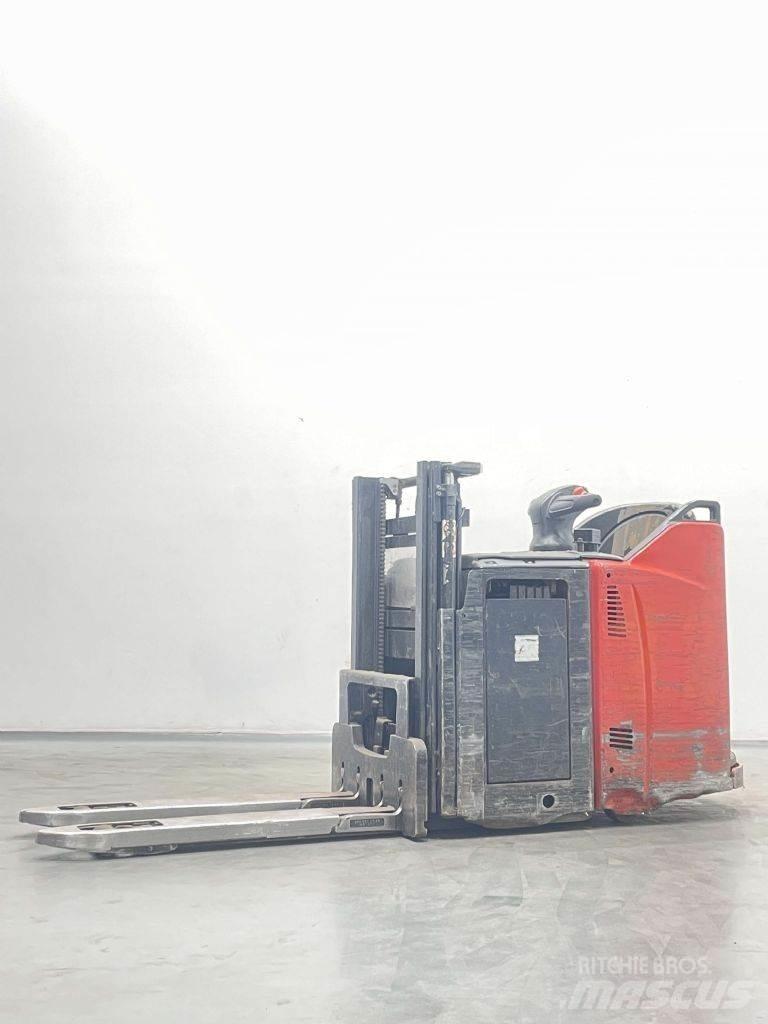 Linde D12HPSP-133 Empilhador para operador externo
