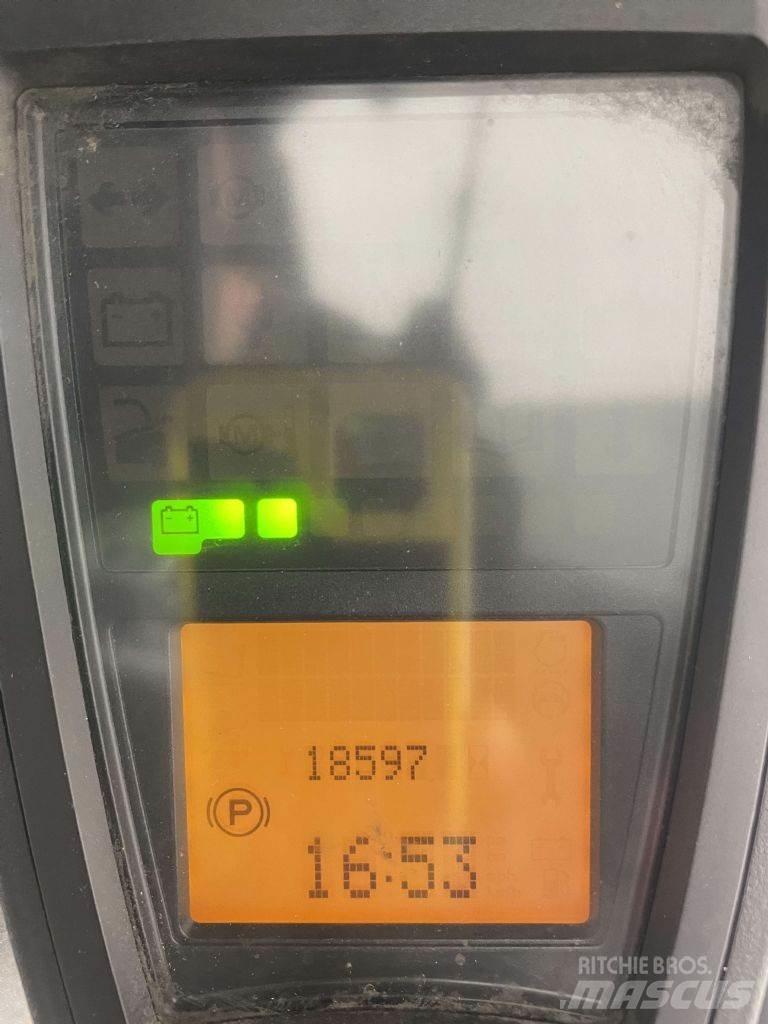 Linde E16L-02-386 Empilhadores eléctricos
