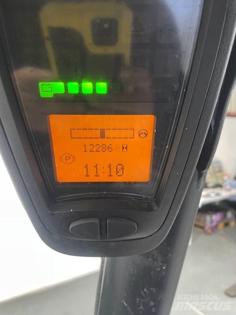 Linde E16L-386-EVO Empilhadores eléctricos