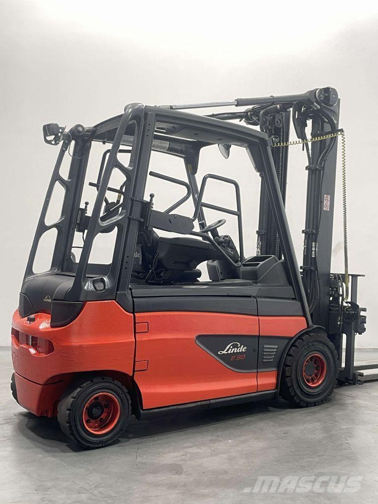Linde E30L-01-387 Empilhadores eléctricos