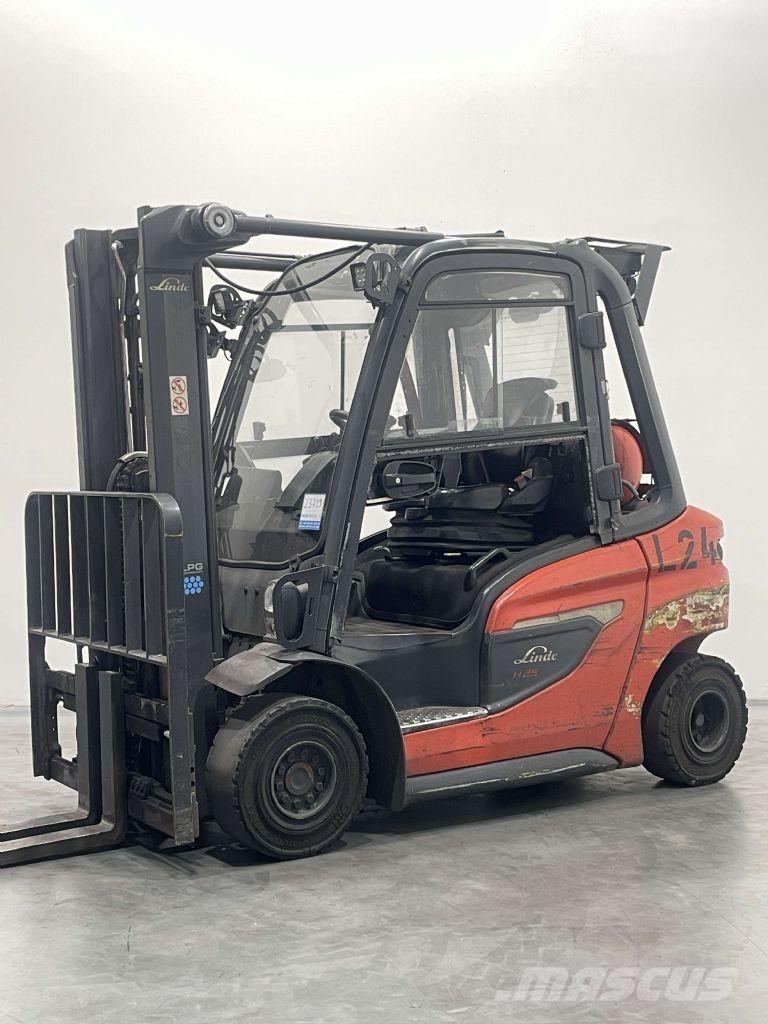 Linde H25T-01-1202 Empilhadores a gás
