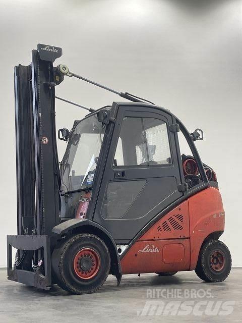 Linde H30T-01 393 Empilhadores a gás