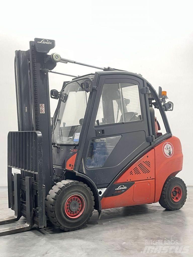 Linde H30T-02-393 Empilhadores a gás