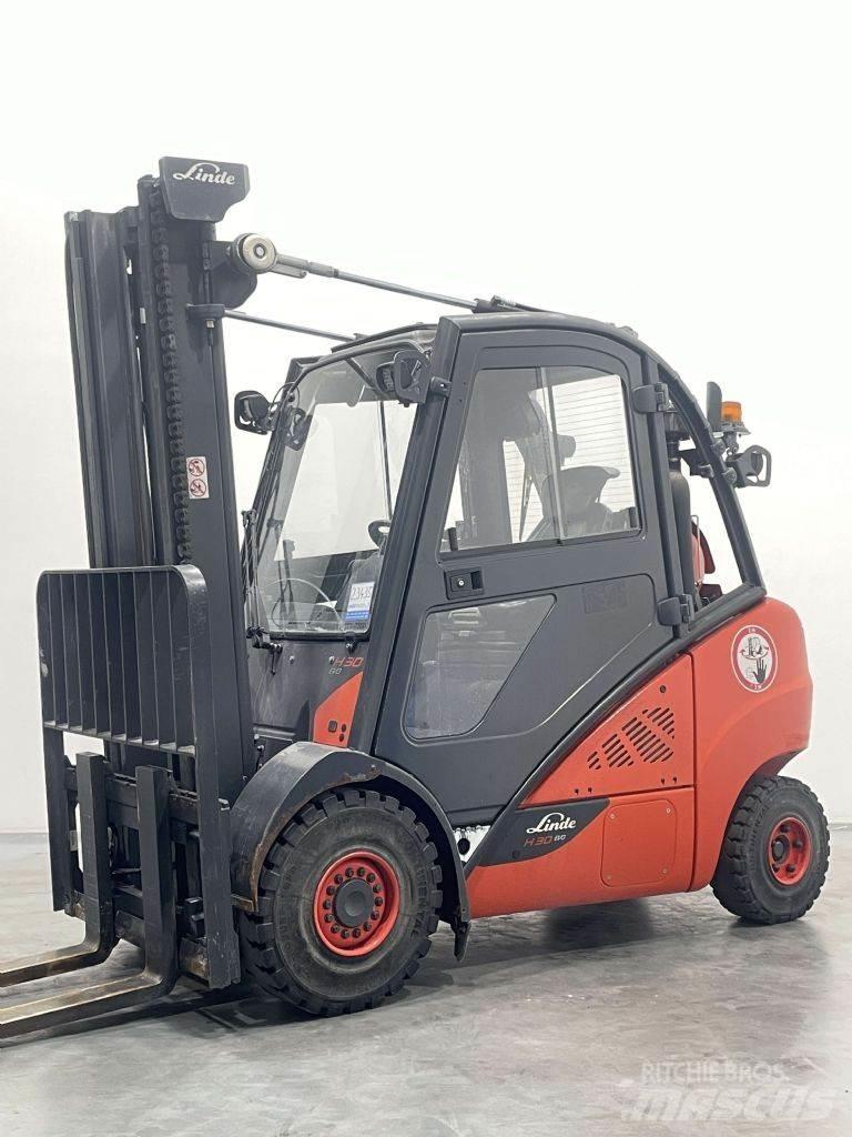 Linde H30T-02-393 Empilhadores a gás