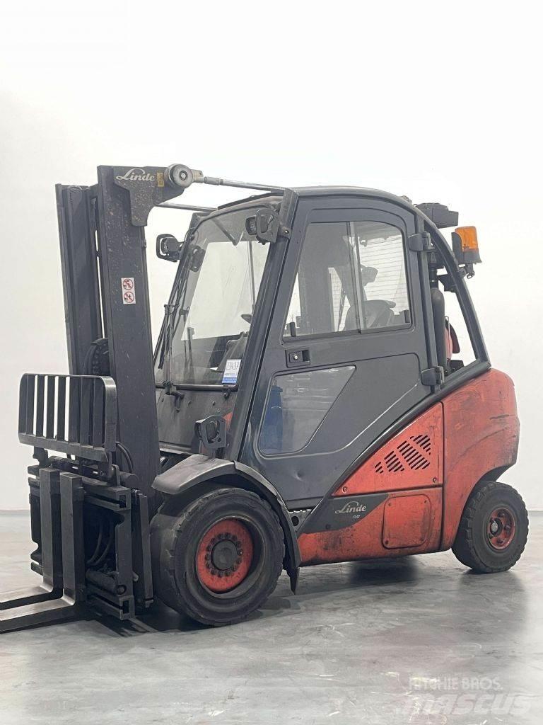 Linde H30T-02-393 Empilhadores a gás