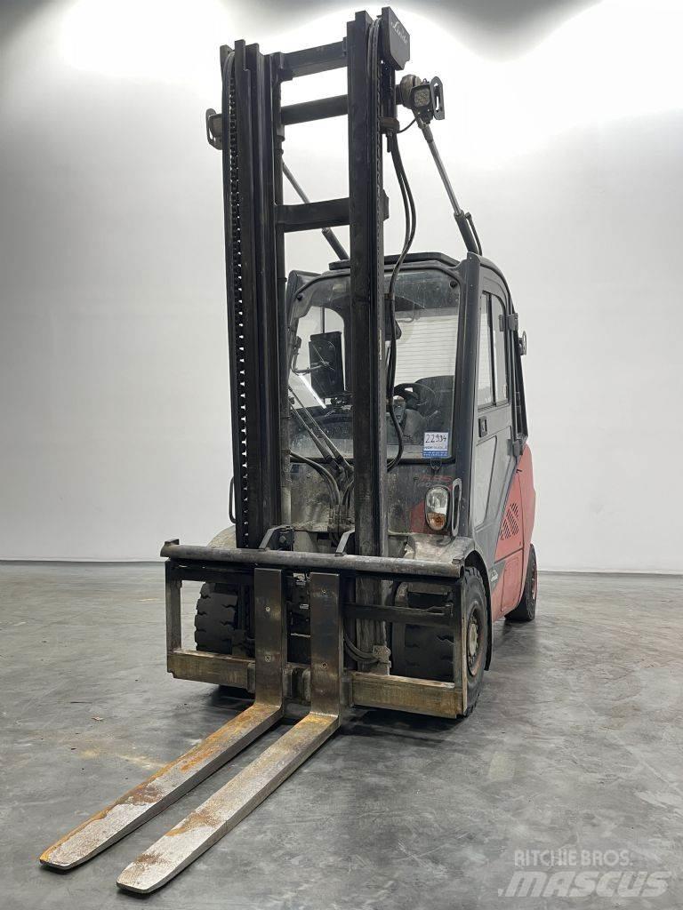 Linde H35T-02-393 Empilhadores a gás