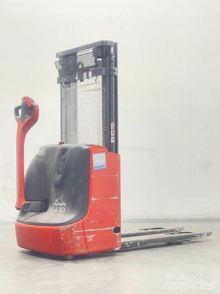 Linde L10B-1172 Empilhador para operador externo