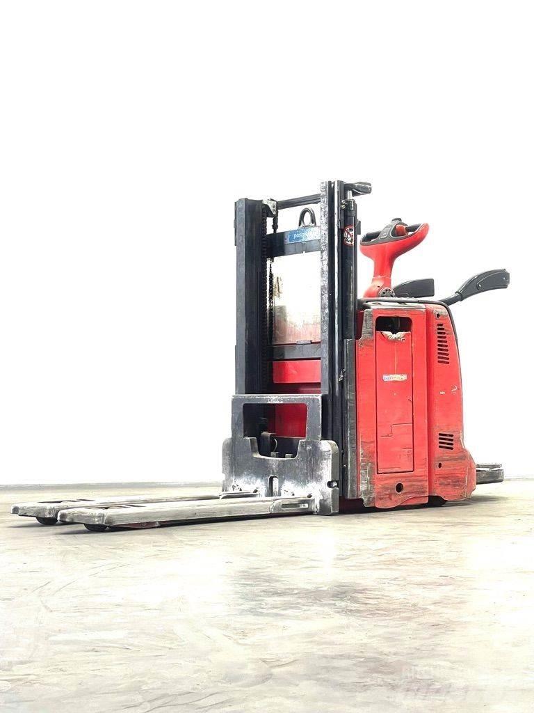 Linde L12LAP-133 Empilhador para operador externo