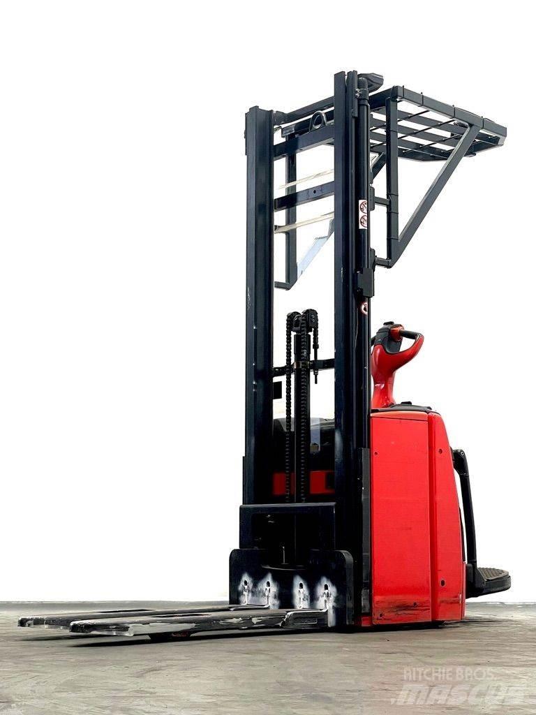 Linde L14AP-1173 Empilhador para operador externo