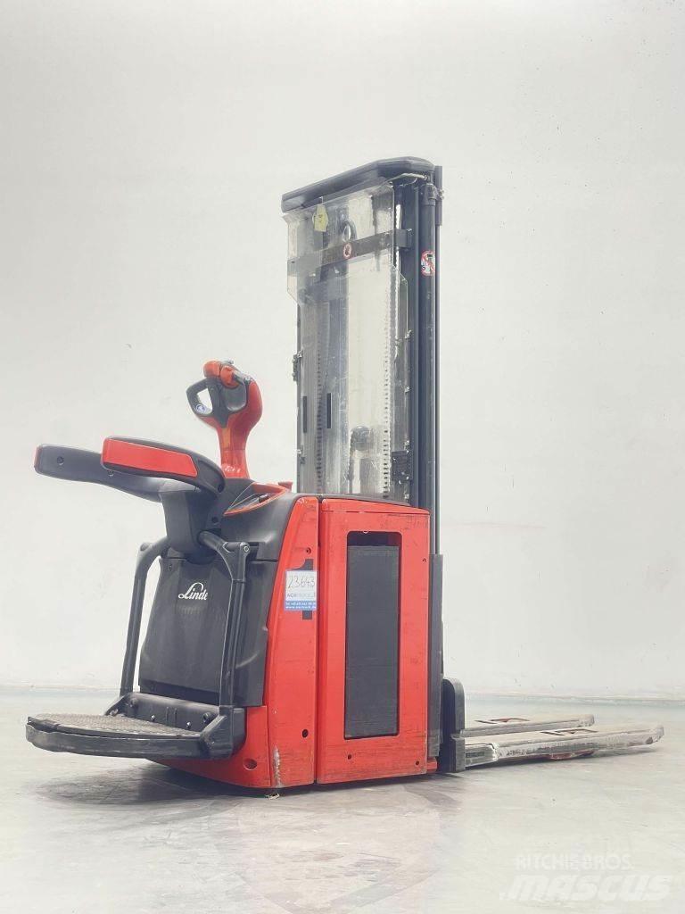 Linde L14AP-1173 Empilhador para operador externo