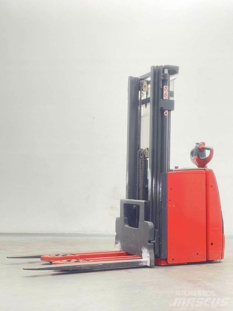 Linde L20-1173 Empilhador para operador externo