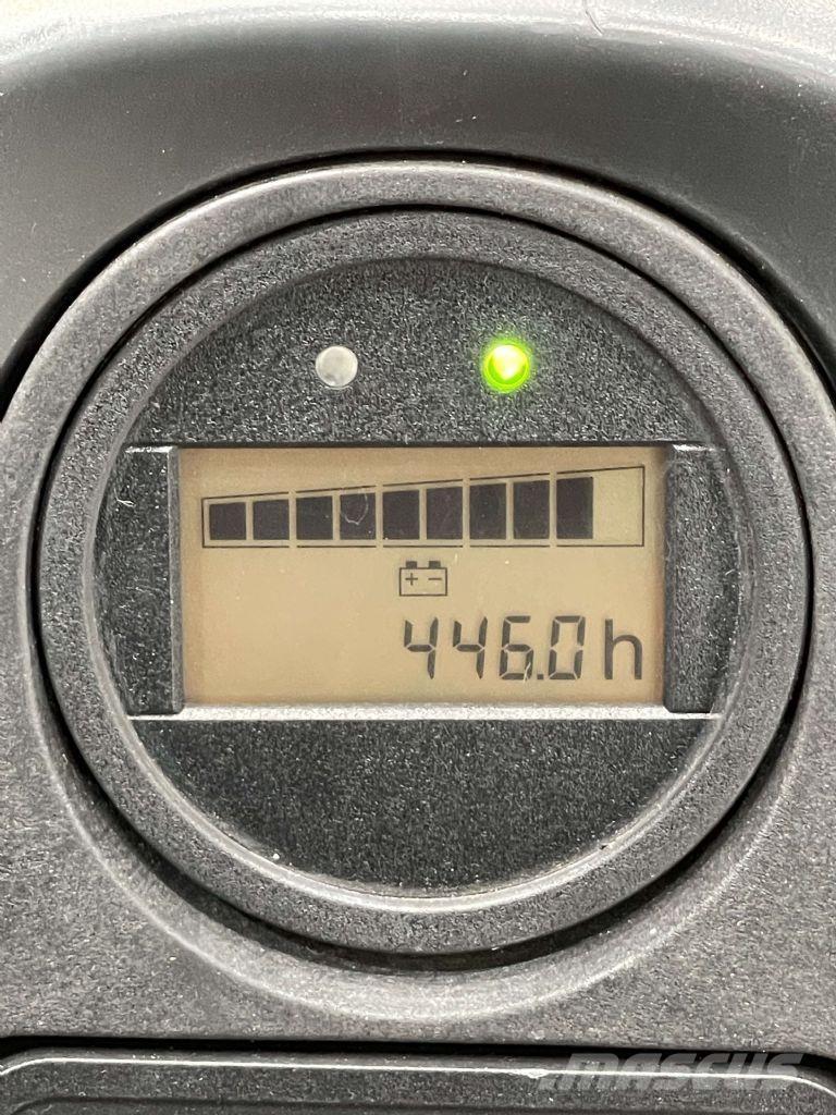 Linde T16L-1152 Porta palettes