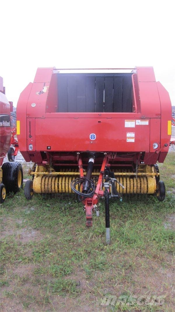 New Holland BR780 Enfardadeira de rolos