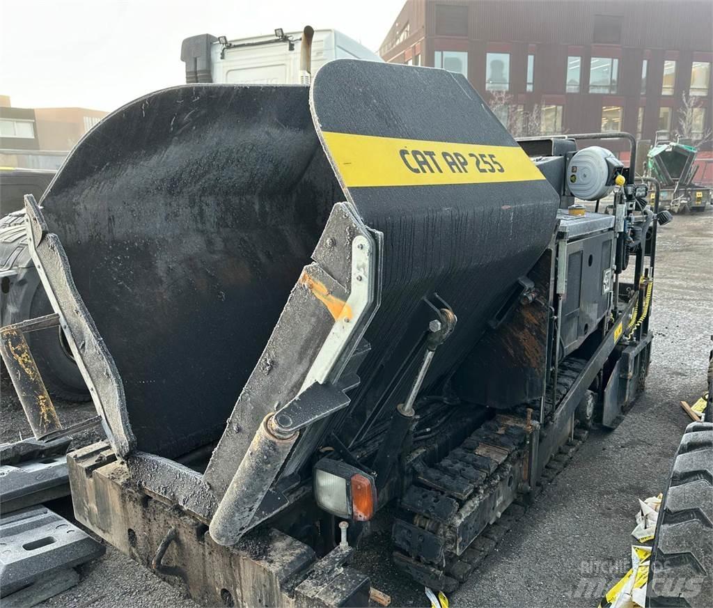 CAT AP255 Paver Pavimentadoras de asfalto