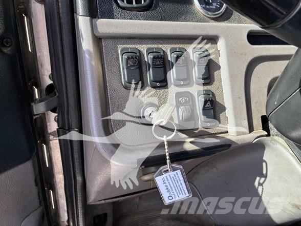 Peterbilt 365 Camiões estrado/caixa aberta