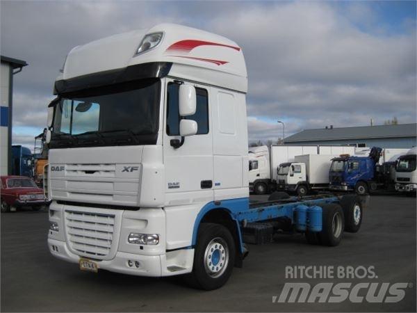 DAF XF105.460 Camiões de chassis e cabine