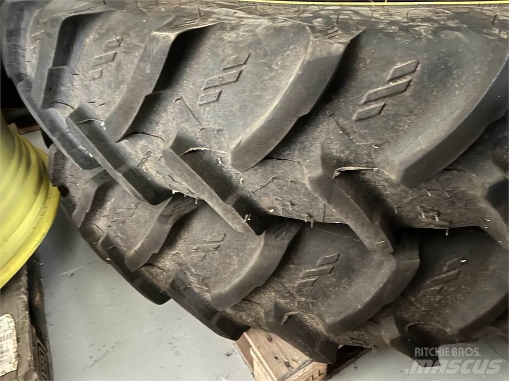  300/95X52 270/95X36 Pneus Agrícolas