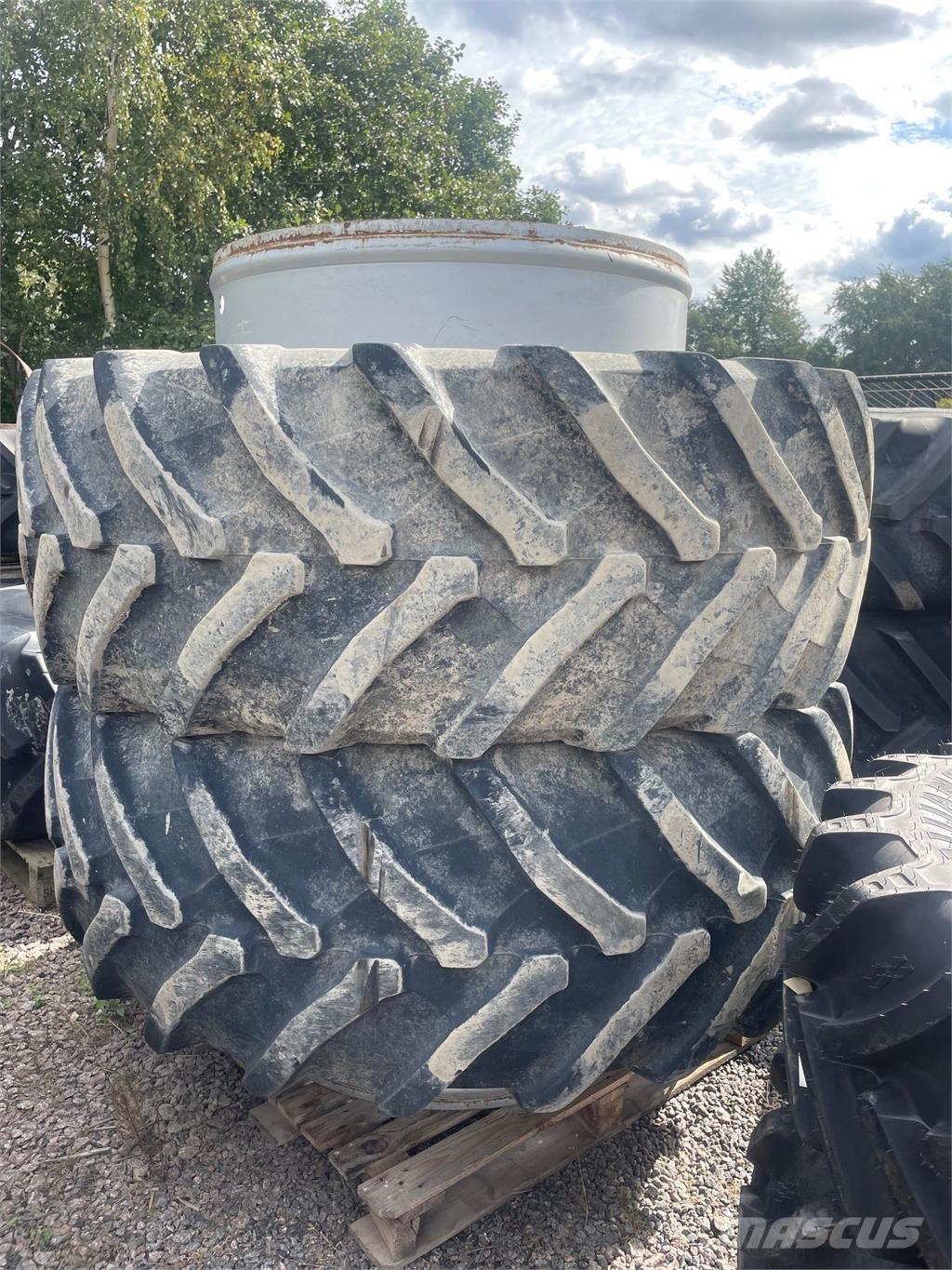  650/65X38 DUBBELMONTAGE Pneus Agrícolas