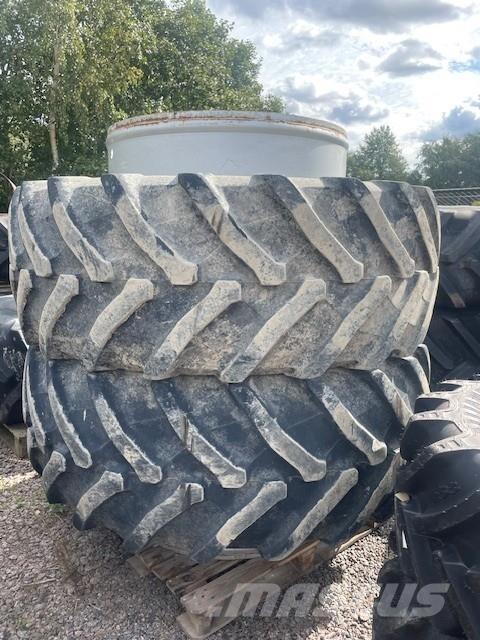  650/65X42 DUBBELMONTAGE Pneus Agrícolas