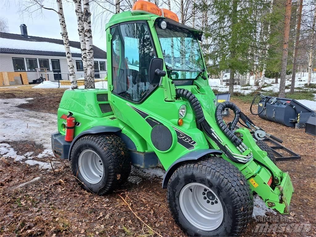 Avant 760i Carregadoras de direcção deslizante