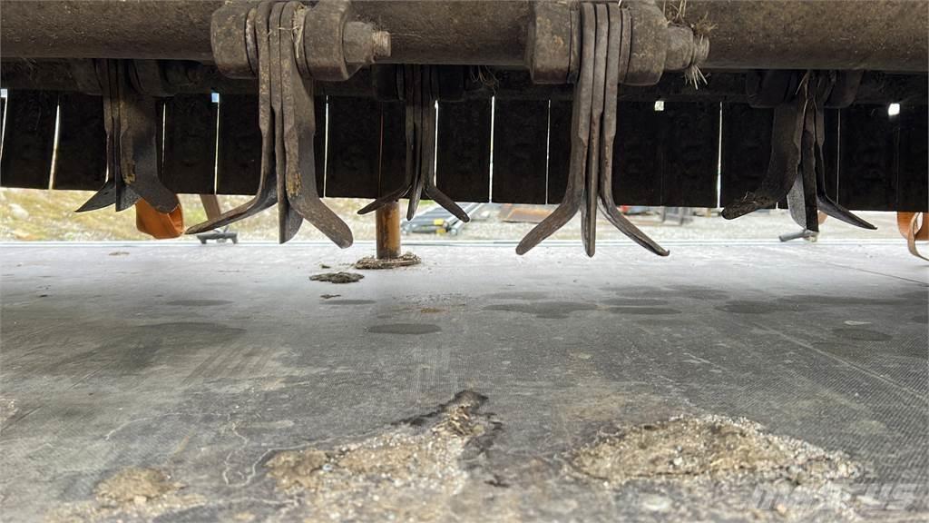 Berti TSB 285 Gadanheiras e cortadores de folhas para pastos