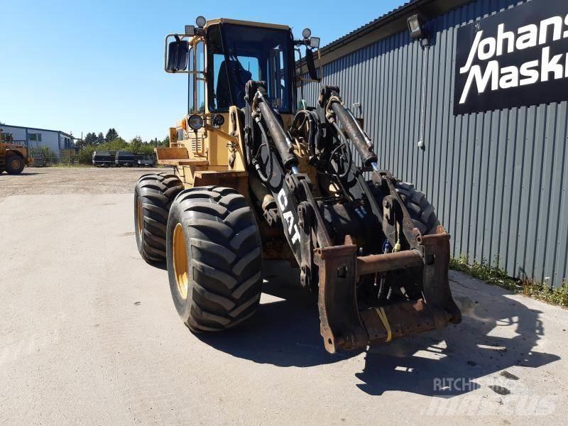 CAT IT 18B STORA BM Pás carregadoras de rodas