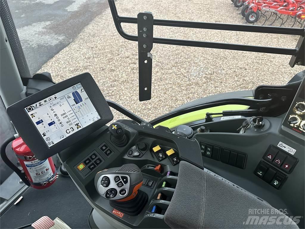 CLAAS Arion 650 Tratores Agrícolas usados