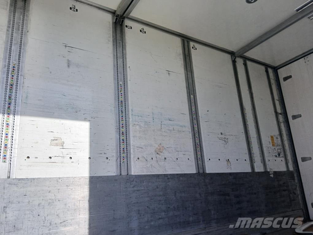 Ekeri  Outras máquinas e acessórios de fertilização