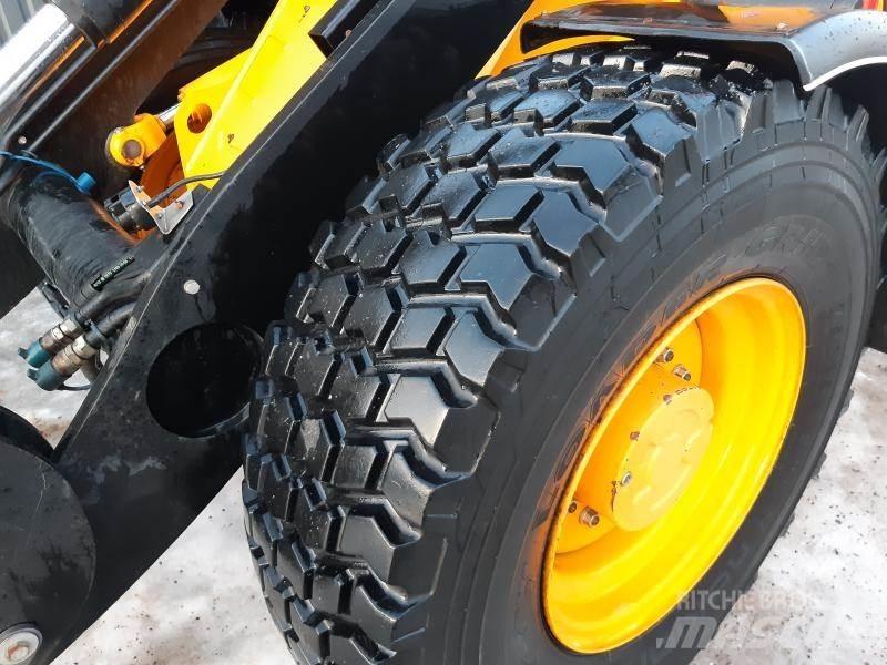 JCB 411 HT STORA BM Pás carregadoras de rodas