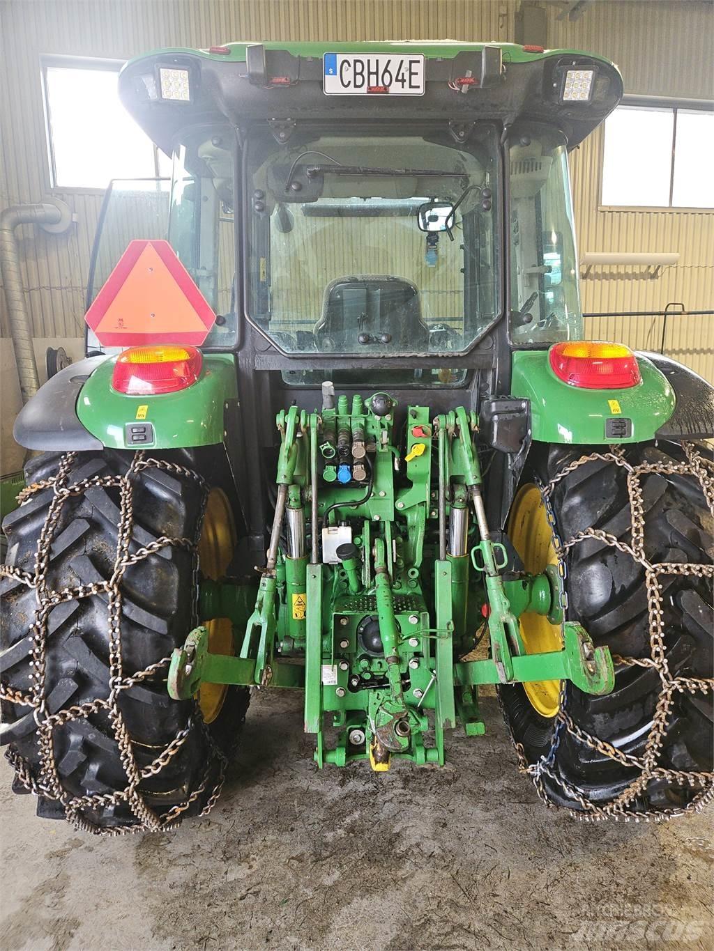 John Deere 5115M Tratores Agrícolas usados