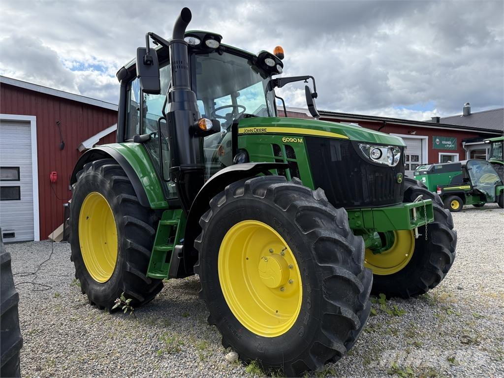 John Deere 6090M Tratores Agrícolas usados