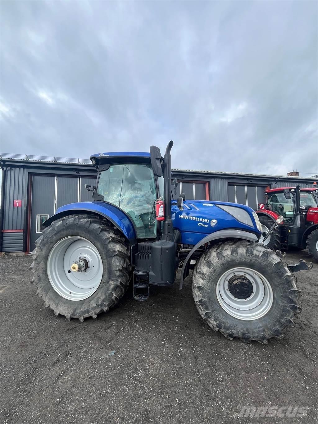 New Holland T7.225 Tratores Agrícolas usados