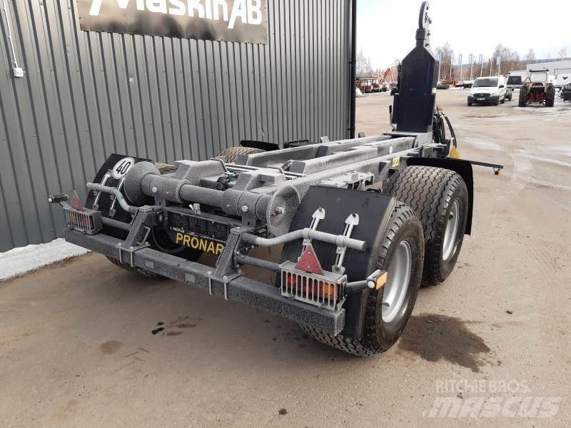 Pronar LASTVÄXLARE T185 Retroescavadoras